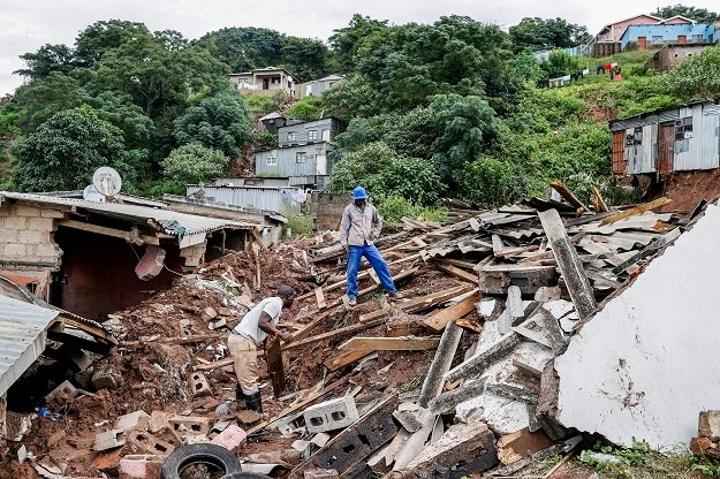 More than 4,800 police officers deployed to flood-stricken KwaZulu-Natal
