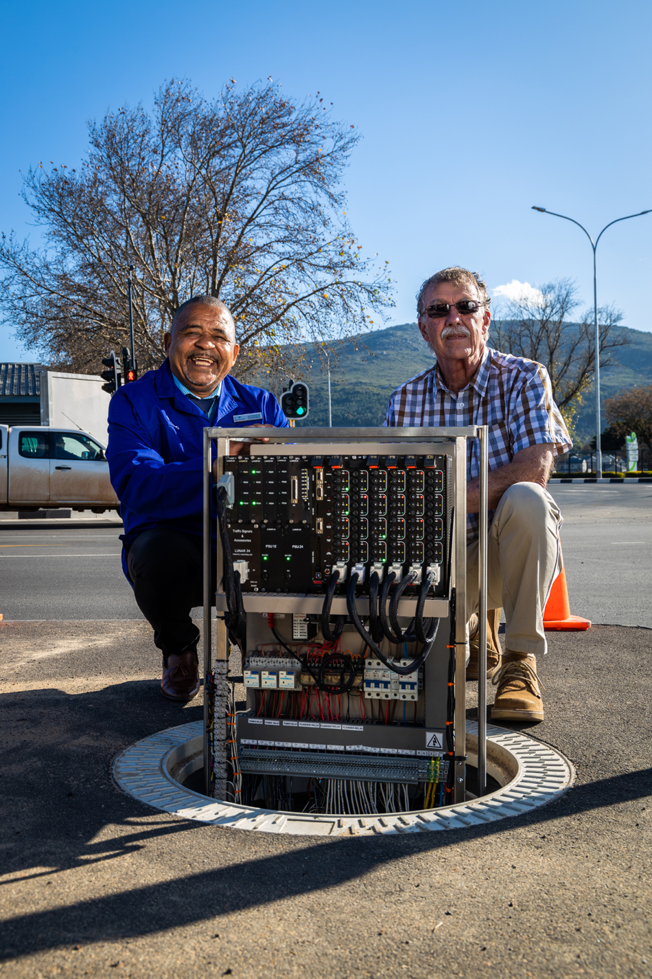 The Drakenstein Municipality is making good progress with installing Uninterrupted Power Supply equipment at major traffic intersections