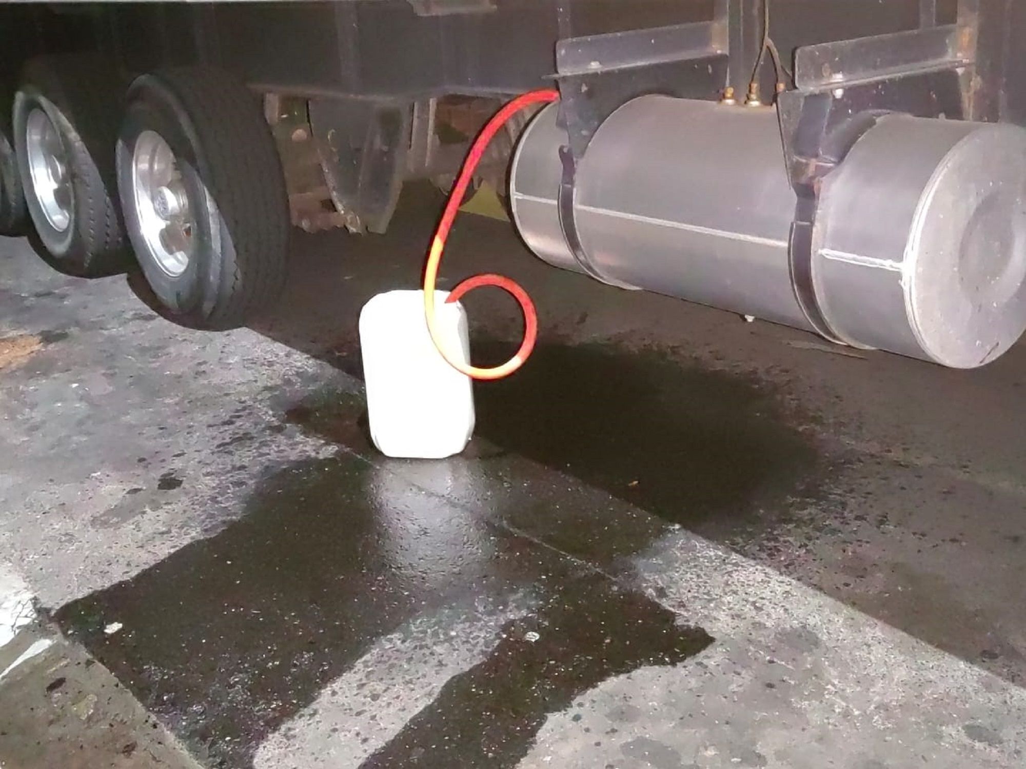Four suspects arrested in Parow after they were caught siphoning diesel from a parked truck